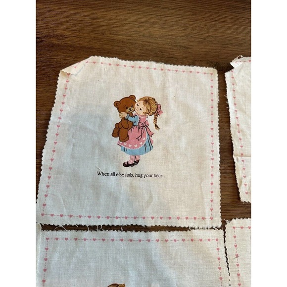 Vintage Cranston Pink Love Makes the World Go 'Round Cotton Fabric Panels Pink - Picture 4 of 8